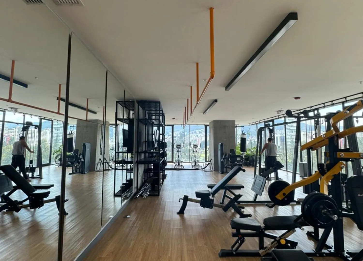 Penthouse De Lujo Iqon Piso 28 Διαμέρισμα Κίτο