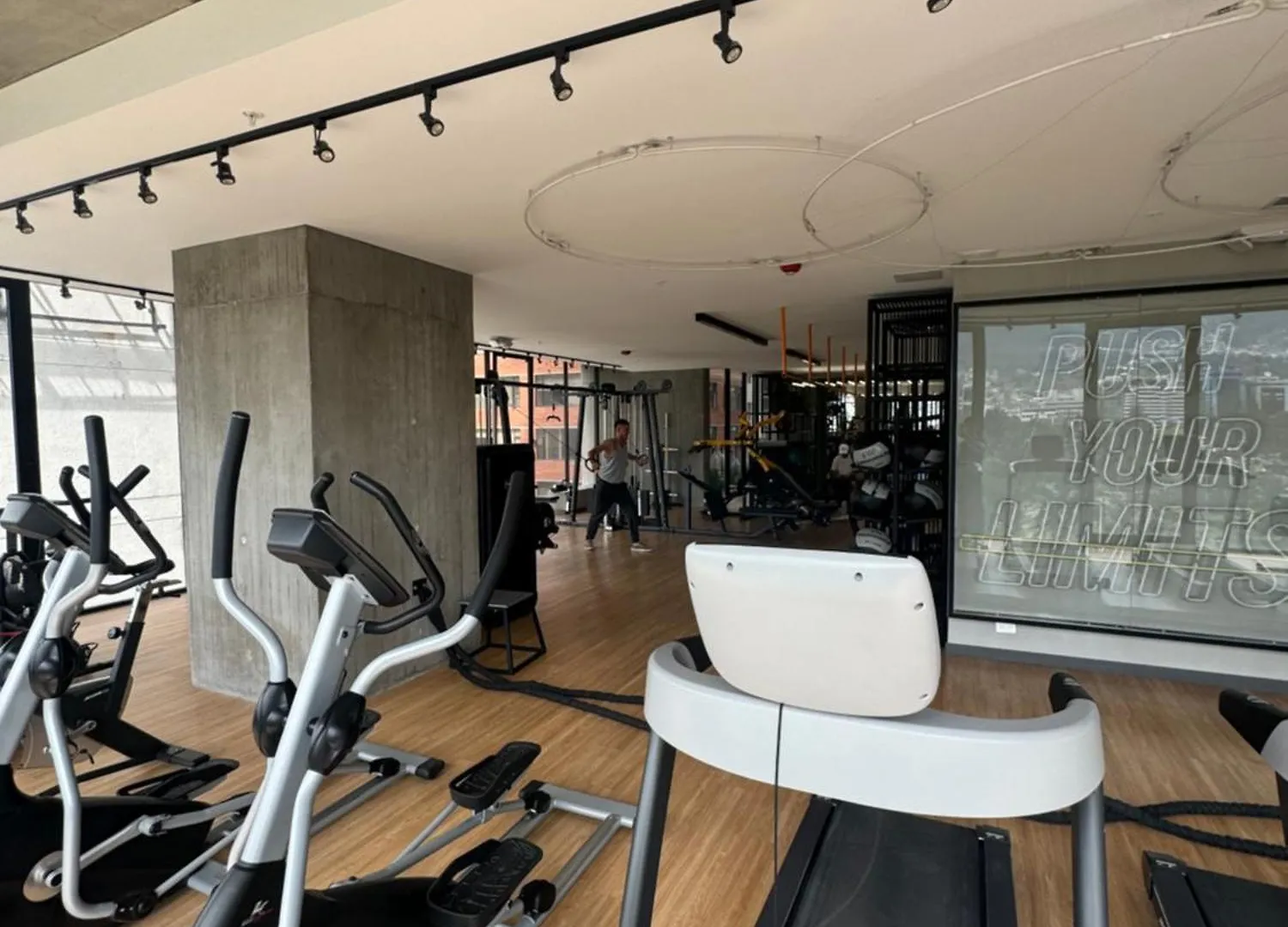 Penthouse De Lujo Iqon Piso 28 Διαμέρισμα Κίτο Ισημερινός