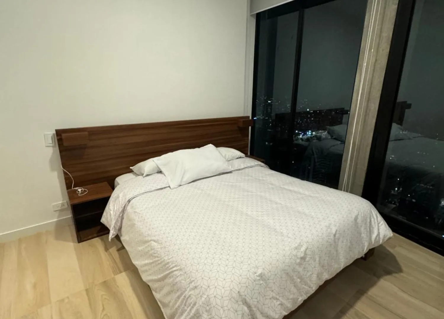 Penthouse De Lujo Iqon Piso 28 Διαμέρισμα Κίτο